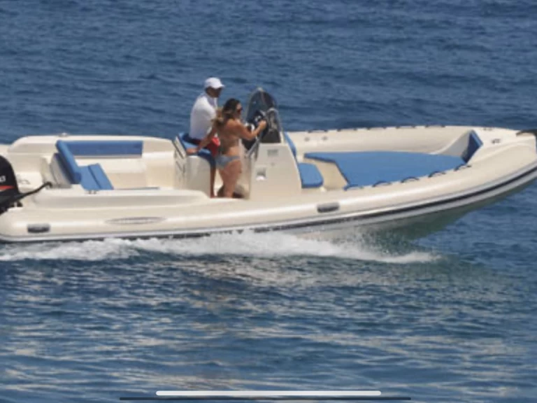 Huur RIB met of zonder schipper Maestrale in Napels