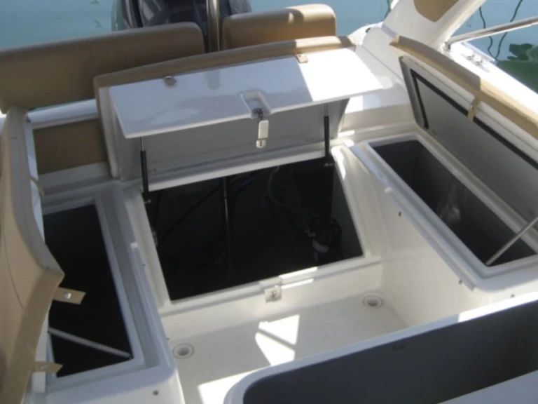 RIB te huur in Napels voor de beste prijs