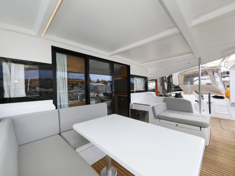 Huur Catamaran met of zonder schipper Excess in Biograd na Moru