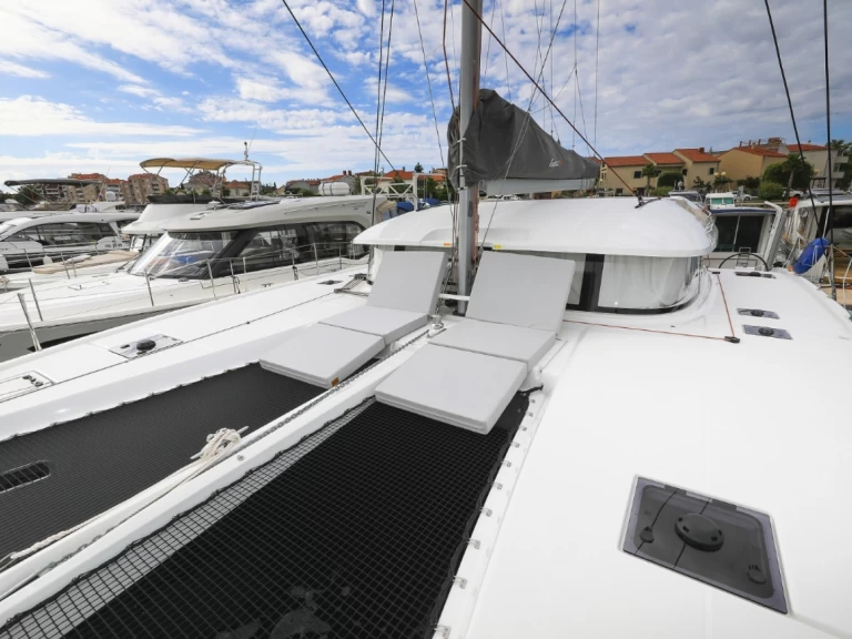 Verhuur Catamaran Excess met vaarbewijs