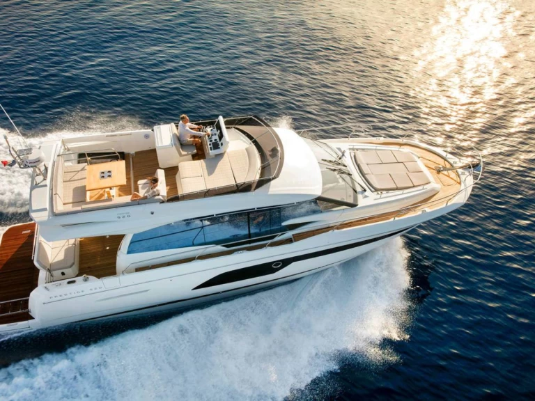 Bootverhuur Prestige Prestige 520 in Cannes via SamBoat