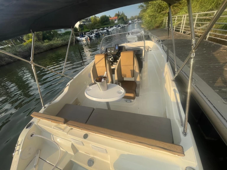 Bootverhuur Mandelieu-la-Napoule goedkoop Activ 605 Open