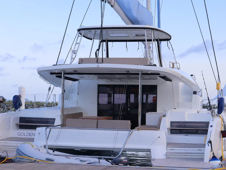 Bootverhuur Lagoon Lagoon 51 in Road Town via SamBoat