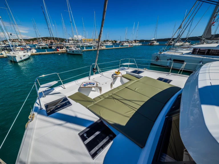 Catamaran te huur in Seget Donji voor de beste prijs