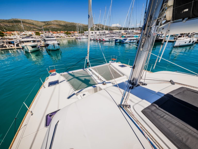 Bootverhuur Seget Donji goedkoop Lagoon 450 F