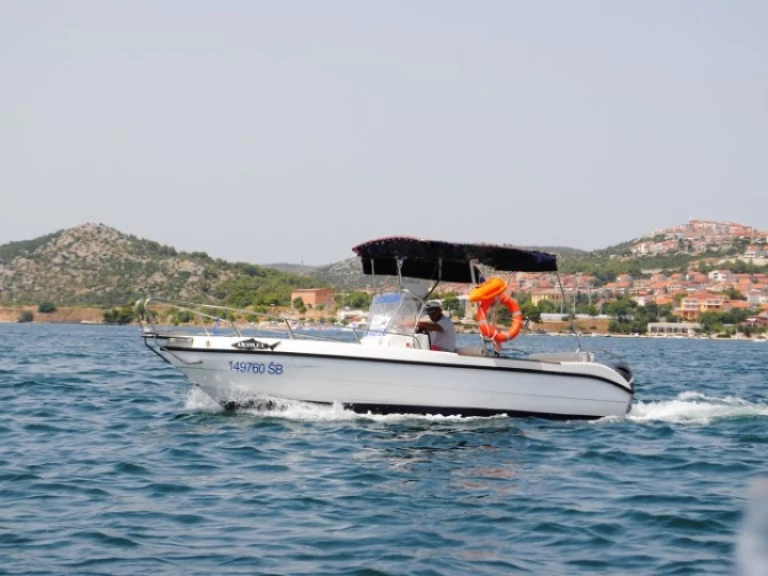 Verhuur Motorboot in Šibenik - Gobbi Gobbi 21 Sport