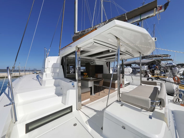 Bootverhuur Bali Bali 4.2 in Biograd na Moru via SamBoat