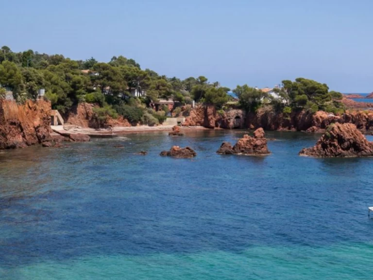 Motorboot te huur in Mandelieu-la-Napoule voor de beste prijs