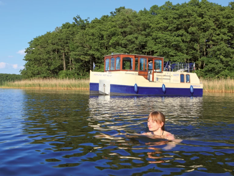 Verhuur Woonboot  met vaarbewijs