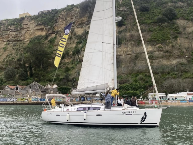 Verhuur Zeilboot in Lissabon - Bénéteau Oceanis 40