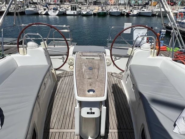 Bénéteau Oceanis 40 te huur van particulier of professional in Lissabon