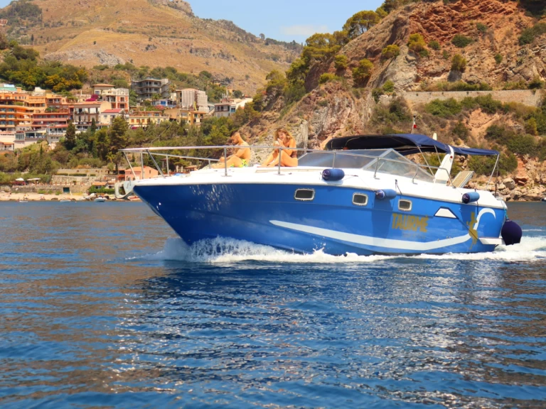 Verhuur Motorboot Navalplast met vaarbewijs