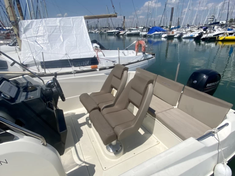 Verhuur Motorboot in La Rochelle - Quicksilver Activ 675 Open
