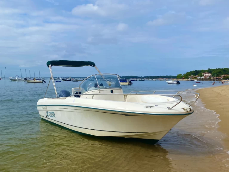 Bootverhuur Jeanneau Cap Camarat 625 in Lège-Cap-Ferret via SamBoat