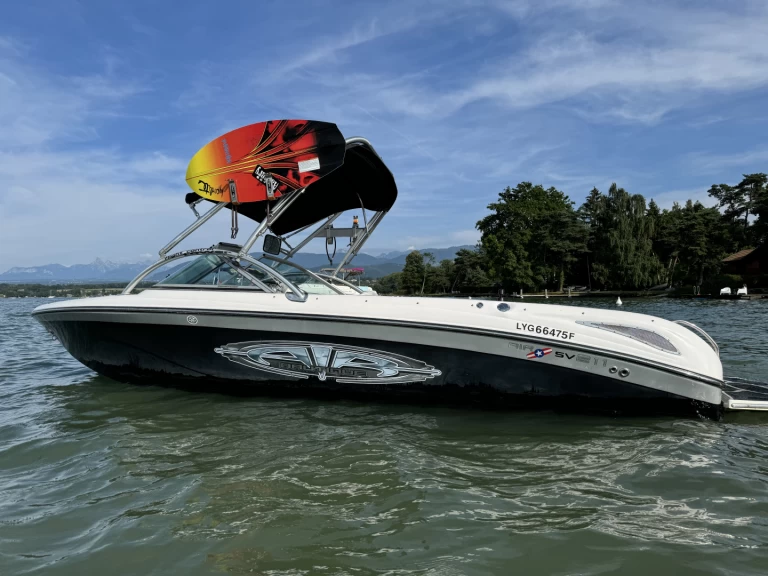 Verhuur Motorboot in Sciez - Nautique Correct Craft SV 211