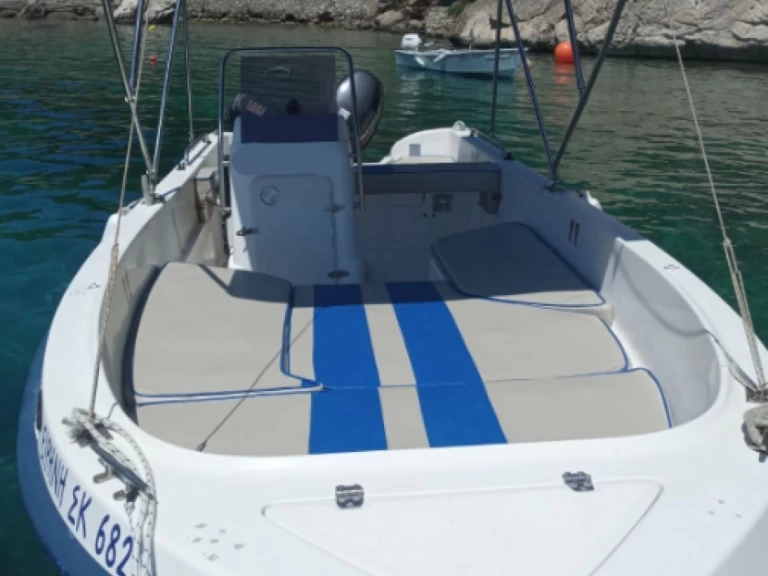 Bootverhuur Poseidon 550 in Palaiokastrítsa via SamBoat
