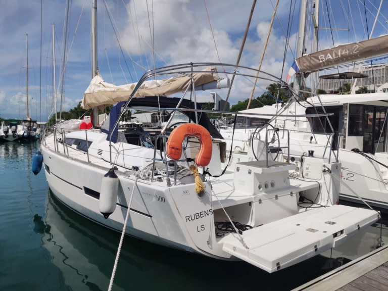 Bootverhuur Dufour Dufour 500 Grand Large in Anse Marcel via SamBoat