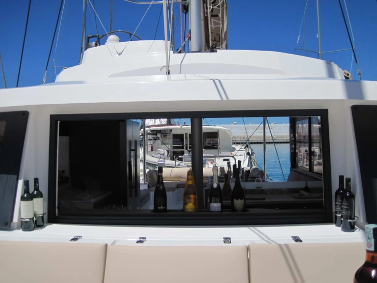 Verhuur Catamaran Bali met vaarbewijs