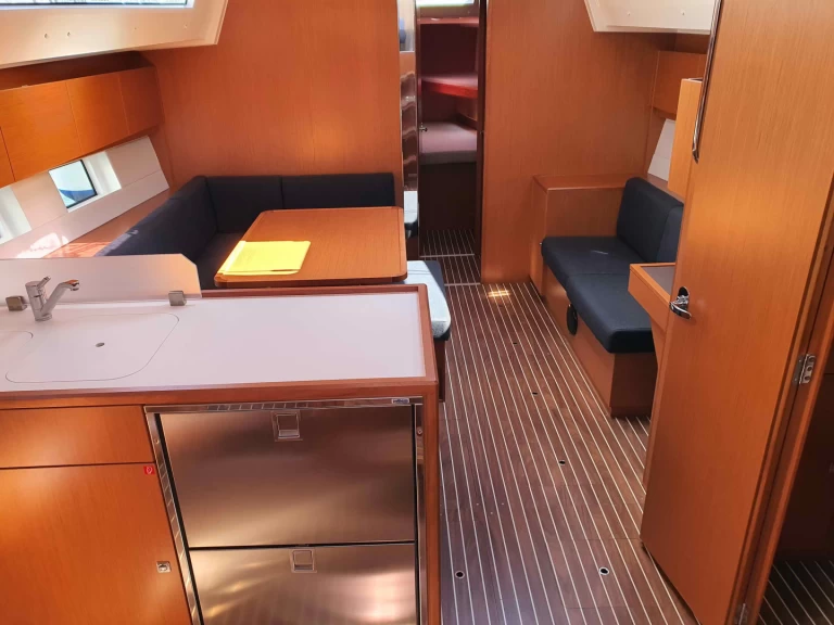 Zeilboot te huur in Álimos voor de beste prijs