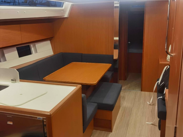 Bavaria Bavaria C45 Holiday te huur van particulier of professional in Álimos