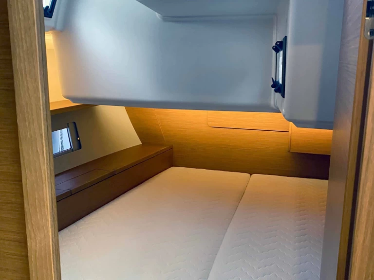 Bootverhuur Agropoli goedkoop Dufour 470