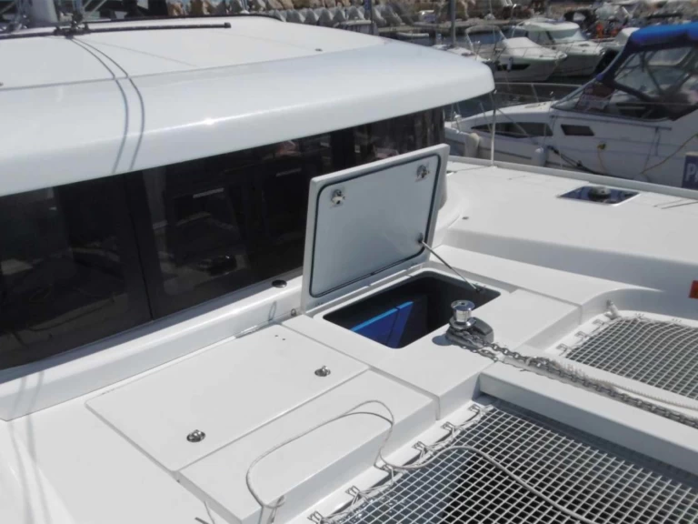 Lagoon Lagoon 42 te huur van particulier of professional in Bormes-les-Mimosas