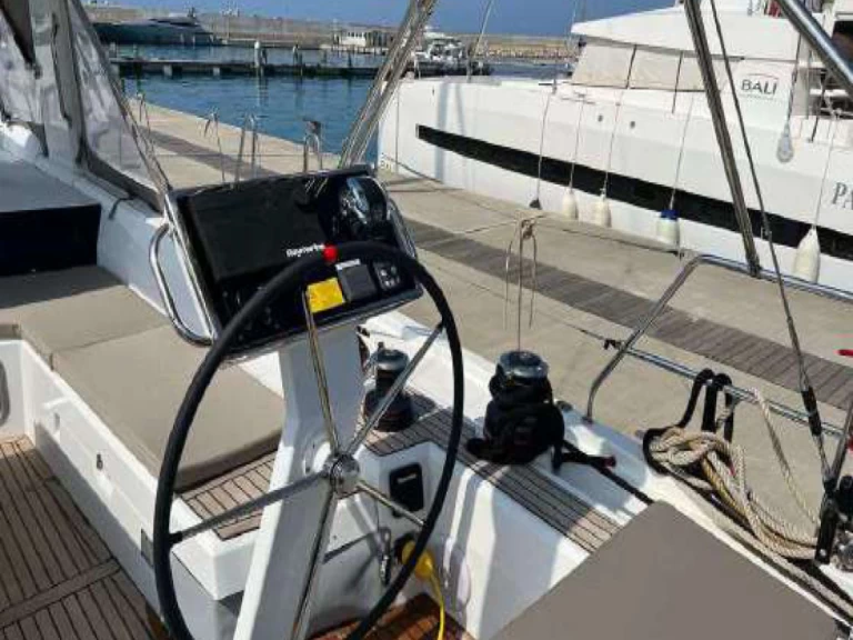 Jachthuur in Capo d'Orlando - Bénéteau Oceanis 51.1 via SamBoat