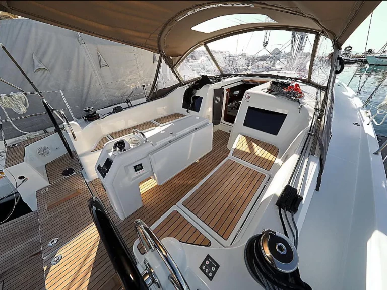 Verhuur Zeilboot Jeanneau met vaarbewijs