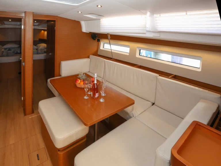 Verhuur Zeilboot Jeanneau met vaarbewijs