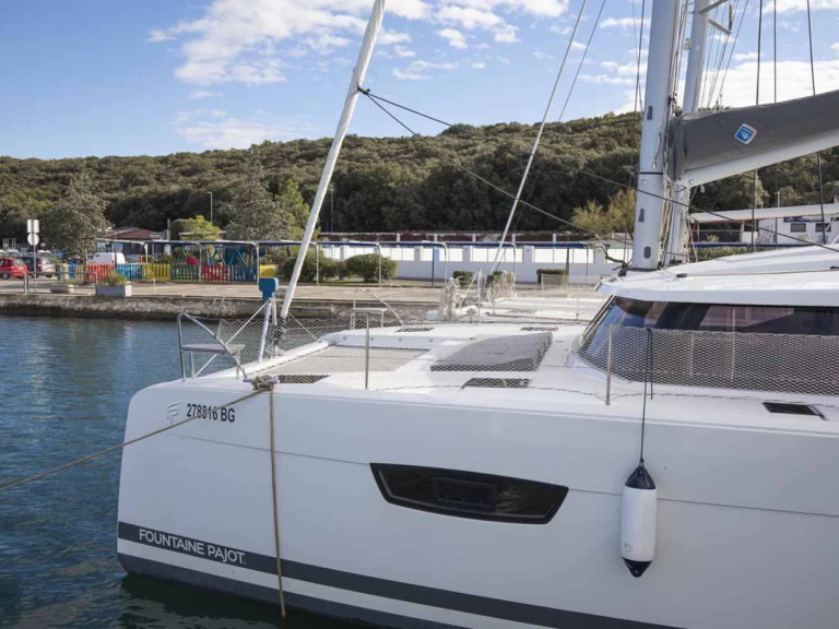 Huur Catamaran met of zonder schipper Fountaine Pajot in Pomer