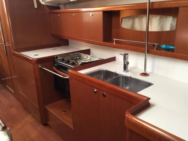 Huur Zeilboot met of zonder schipper Bénéteau in Álimos