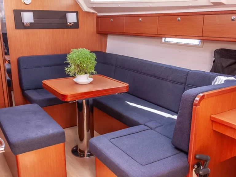 Bootverhuur Bavaria Cruiser 41 in Lefkáda via SamBoat