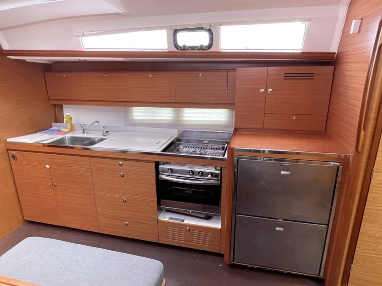 Dufour Dufour 460 Grand Large te huur van particulier of professional in Sukošan