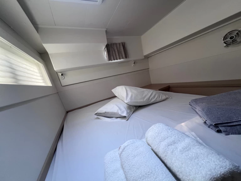Huur Catamaran met of zonder schipper Lagoon in Volos