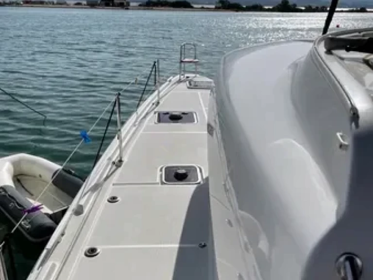 Verhuur Catamaran Lagoon met vaarbewijs