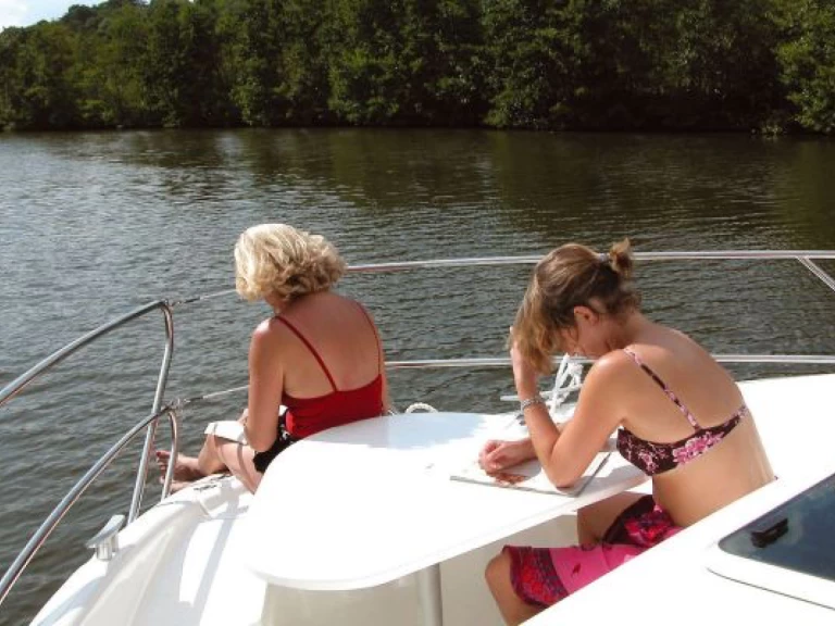 Huur Woonboot met of zonder schipper Confort in Joigny