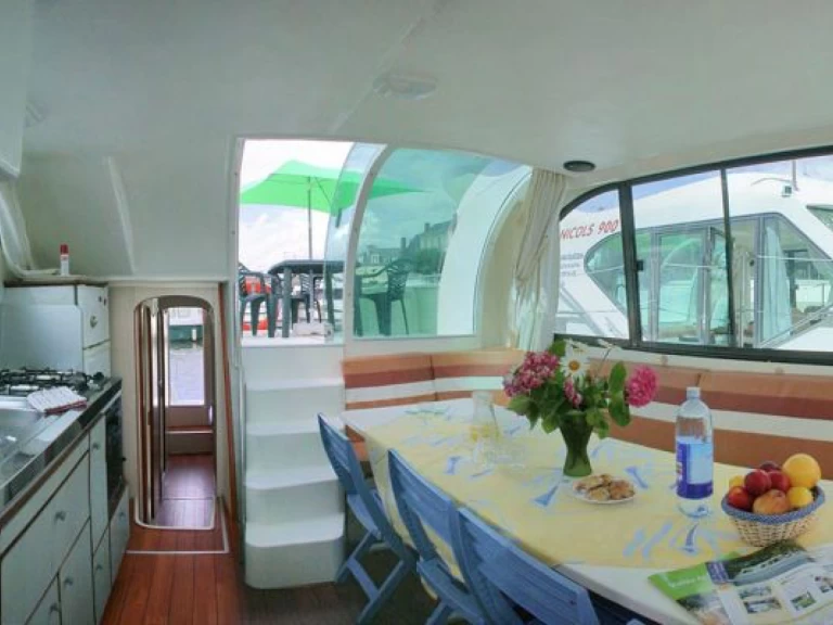 Verhuur Woonboot Confort met vaarbewijs