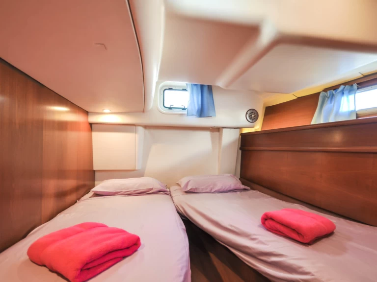 Verhuur Zeilboot Jeanneau met vaarbewijs