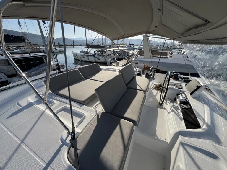 Bootverhuur Lagoon Lagoon 46 in Lefkáda via SamBoat