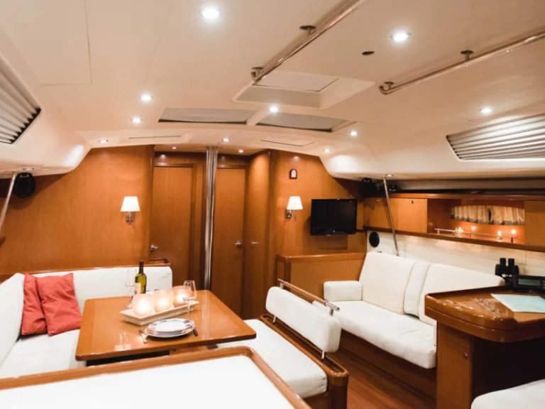 Huur Zeilboot met of zonder schipper Bénéteau in Lefkáda