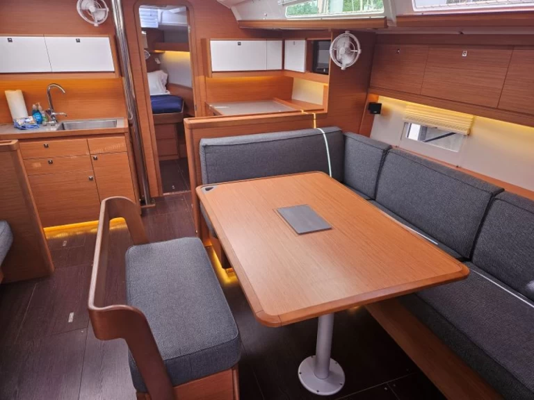 Bootverhuur Frenchtown goedkoop Dufour 430