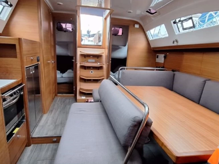 Elan Impression 45.1 te huur van particulier of professional in Trogir