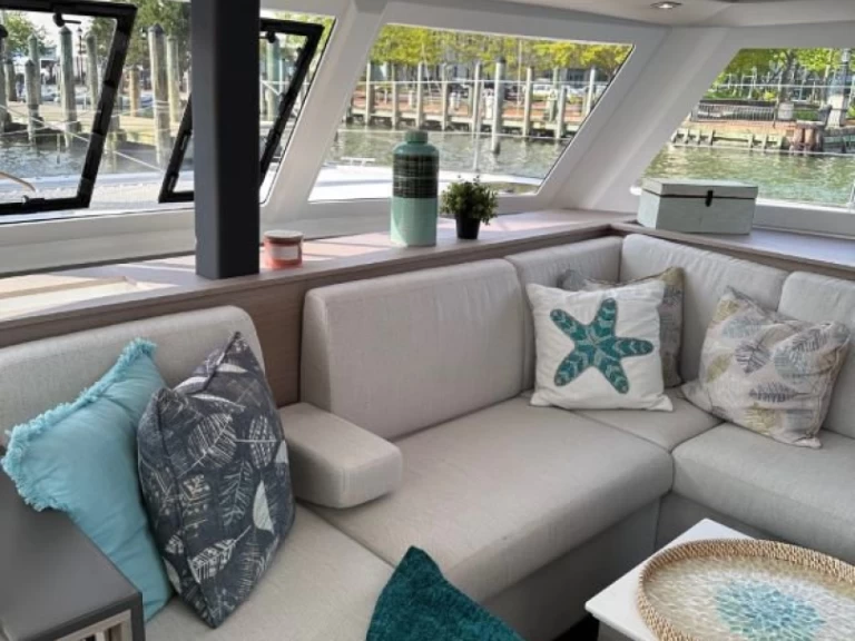 Jachthuur in Frenchtown - Fountaine Pajot Isla 40 via SamBoat