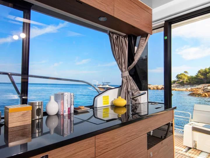 Motorboot te huur in Pula voor de beste prijs