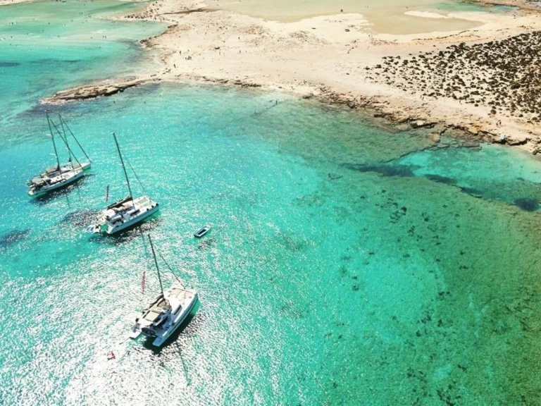 Bootverhuur Heraklion Municipality goedkoop Lagoon 450 F