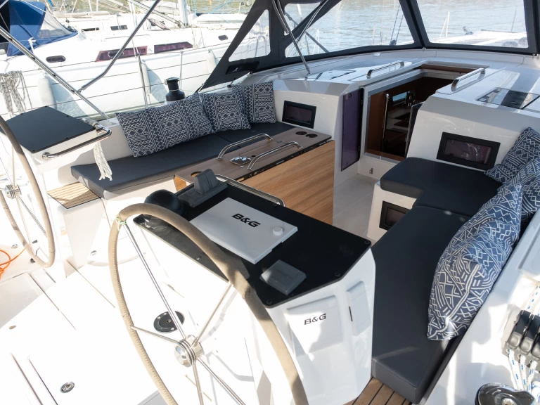 Verhuur Zeilboot Bavaria met vaarbewijs