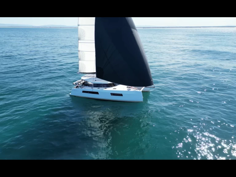 Huur Catamaran met of zonder schipper Nautitech in Six-Fours-les-Plages