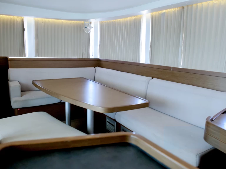 Catamaran te huur in Lefkáda voor de beste prijs