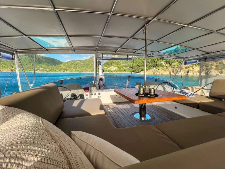 Privilege ALLURE 64 te huur van particulier of professional in Antigua