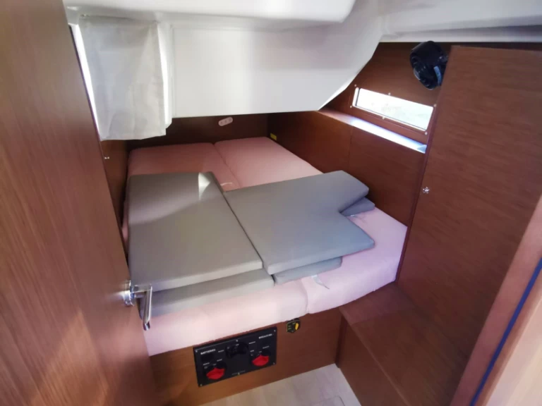 Huur Zeilboot met of zonder schipper Bénéteau in Pomer